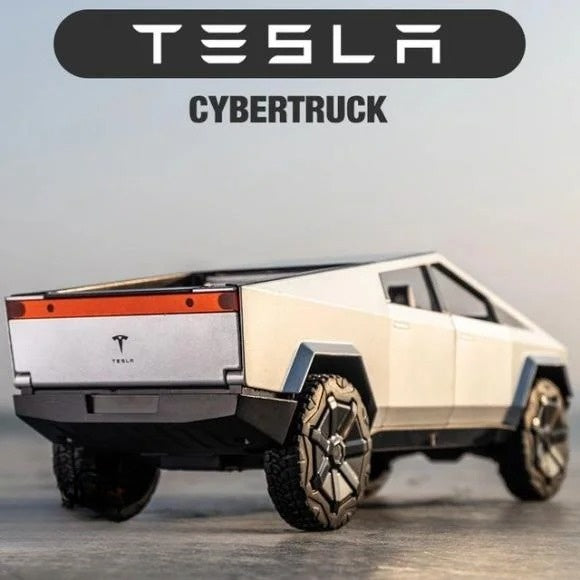 1:32 Cyber Remote Control Truck | Die-Cast Metal Off-Road Vehicle with Lights & Sound