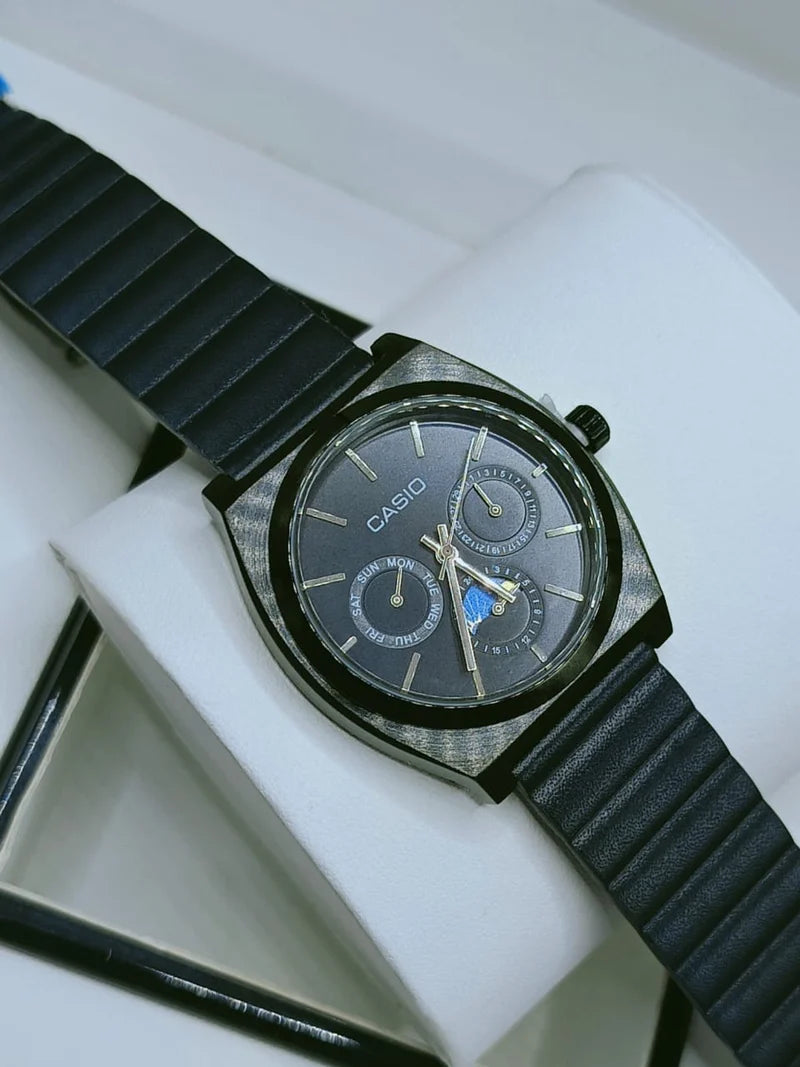 CA Men's Minimalist Dress Watch | Sapphire Crystal Glass & Luminous Hands