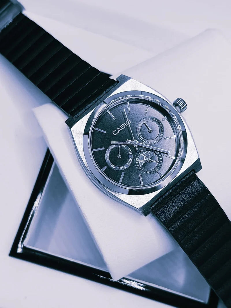 CA Men's Minimalist Dress Watch | Sapphire Crystal Glass & Luminous Hands